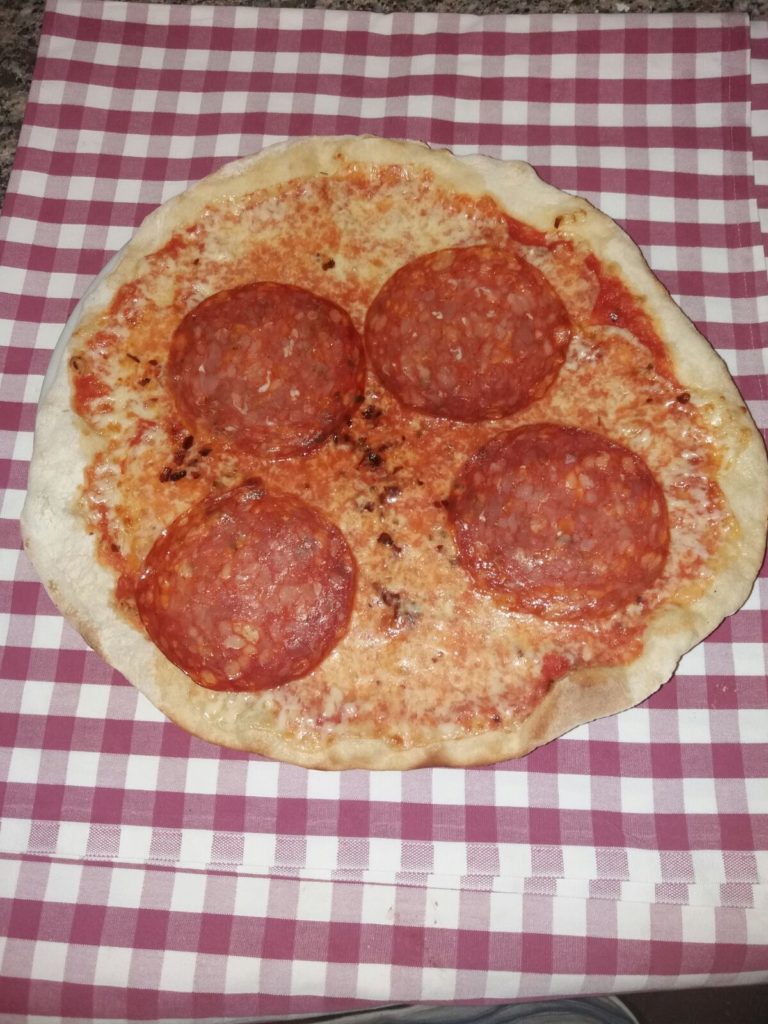 pizza-alla-diavola-da-vittorio-a-trastevere