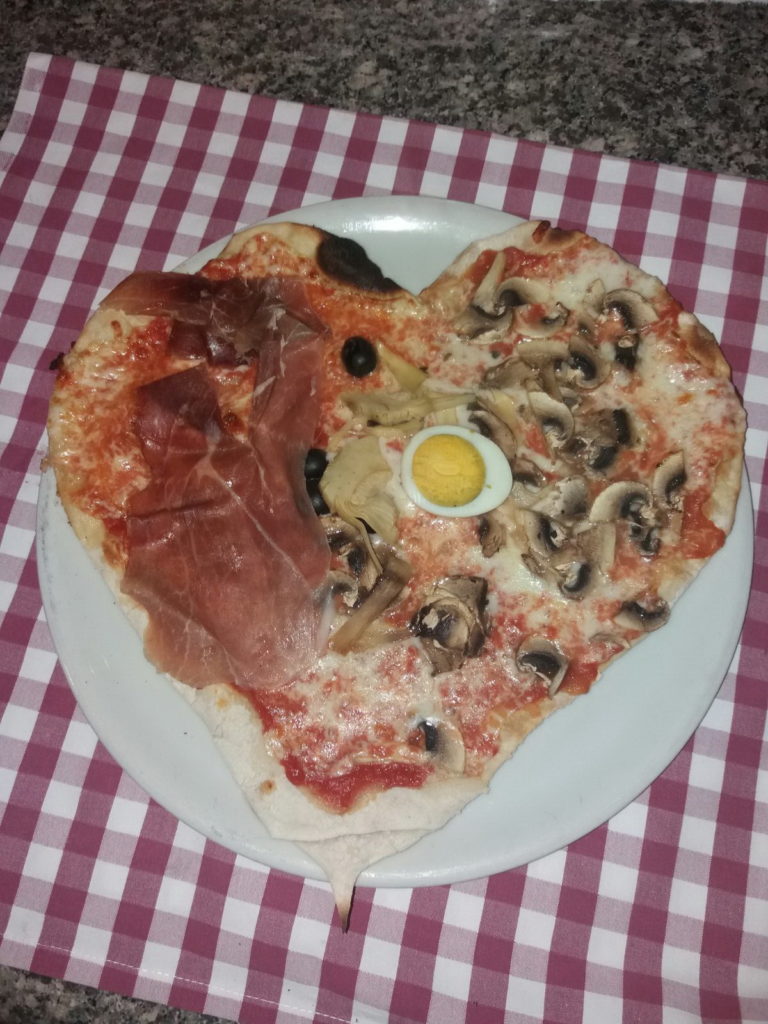 pizza-capricciosa-da-vittorio-a-trastevere