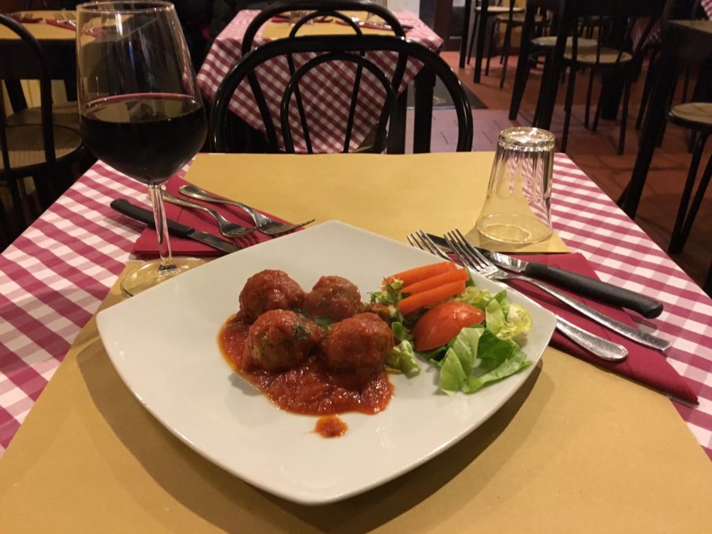 polpette-al-sugo-da-vittorio-a-trastevere