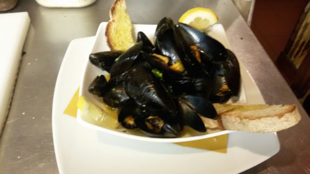 soutè-di-cozze-da-vittorio-a-trastevere